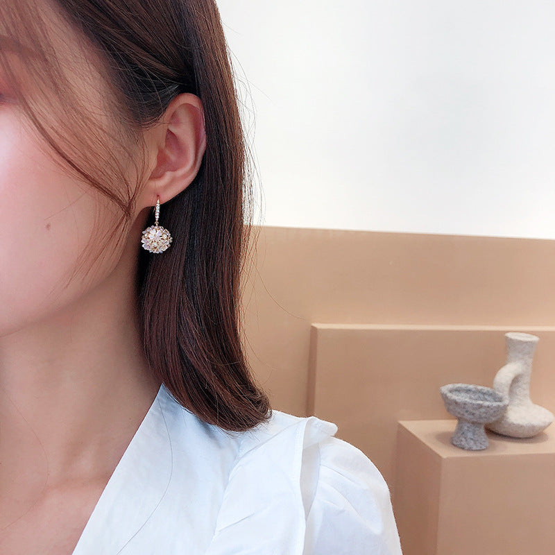 Hydrangea Shell Flower Earrings